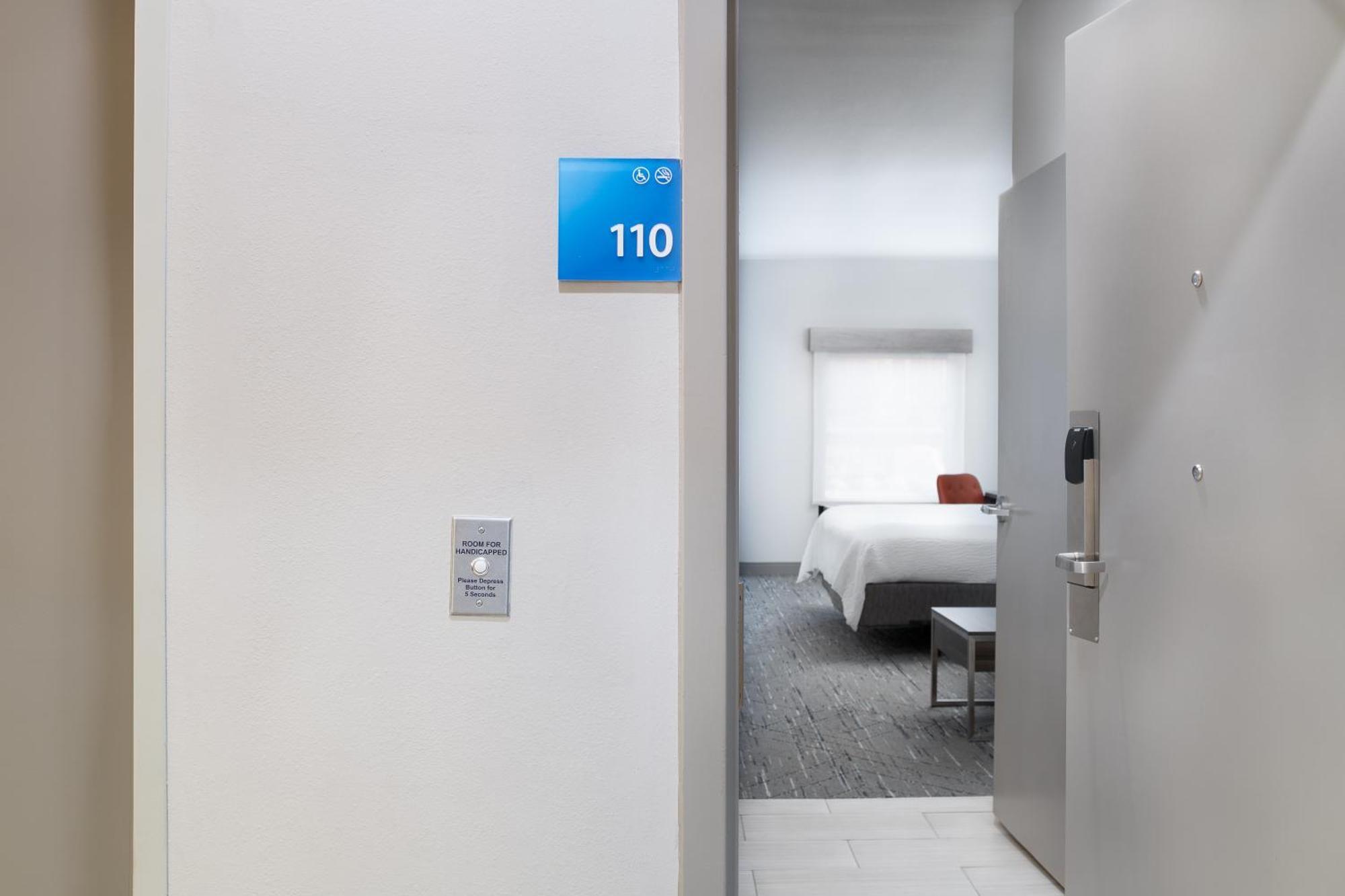 Holiday Inn Express Atlanta West - Theme Park Area By Ihg Lithia Springs Eksteriør bilde